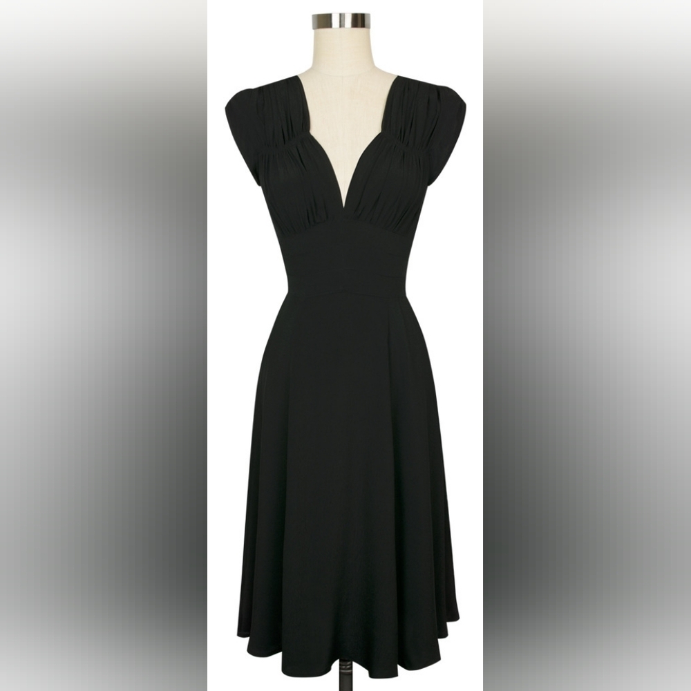 TRASHY DIVA Black Rayon Crepe de Chine 1940s dress sz 4